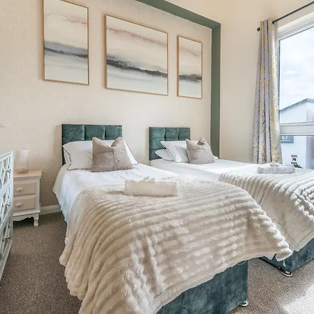 Contractor Stay Near Etihad Stadium & Co-Op Live With Free Parking-3